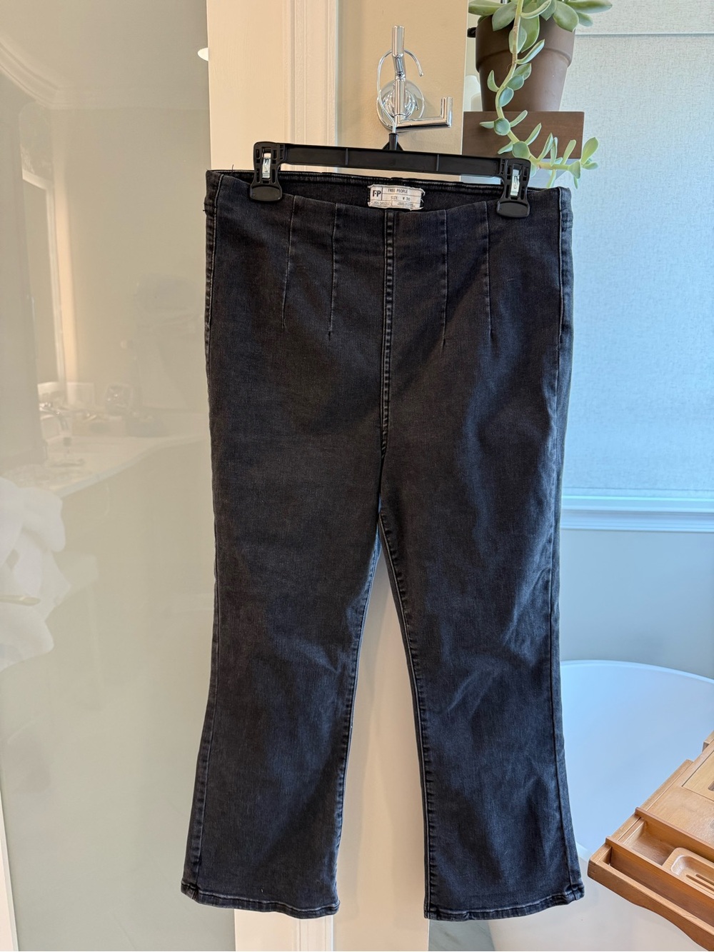 Free people pull on Jean 30